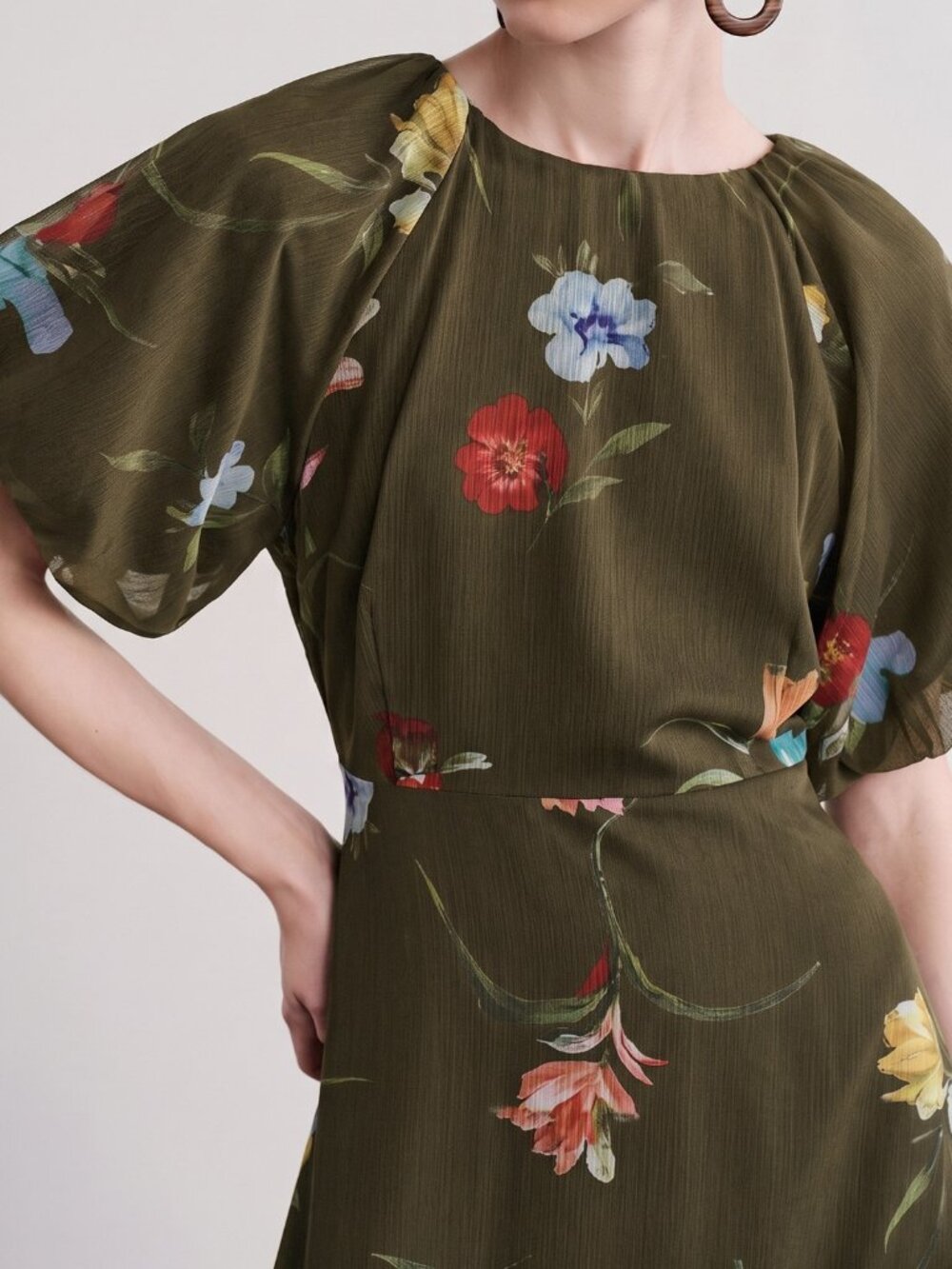 Dark Green Elegant Women's Chiffon Floral Print Round Neck Short Sleeve Dress - Picture 3 of 3
